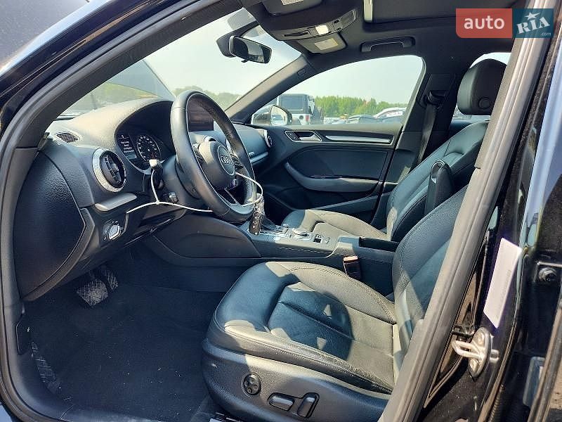 Седан Audi A3 2019 в Львові