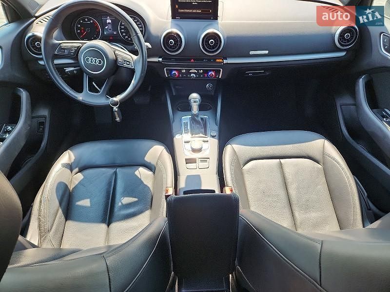 Седан Audi A3 2019 в Львові