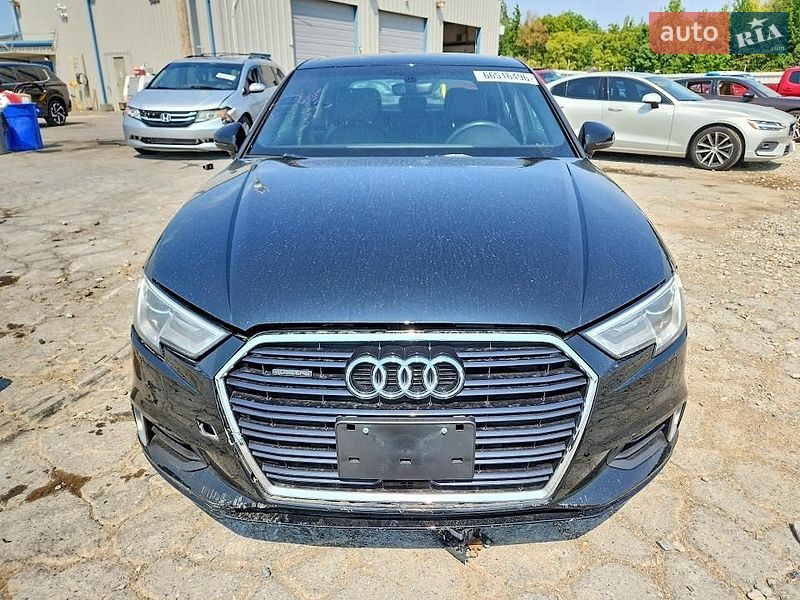 Седан Audi A3 2019 в Львове