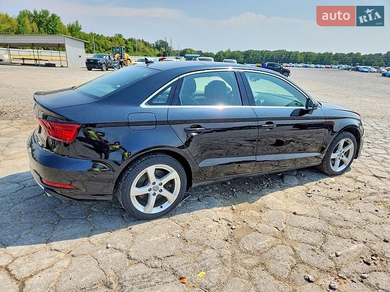 Седан Audi A3 2019 в Львові