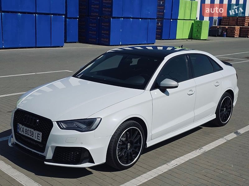 Седан Audi A3 2015 в Киеве