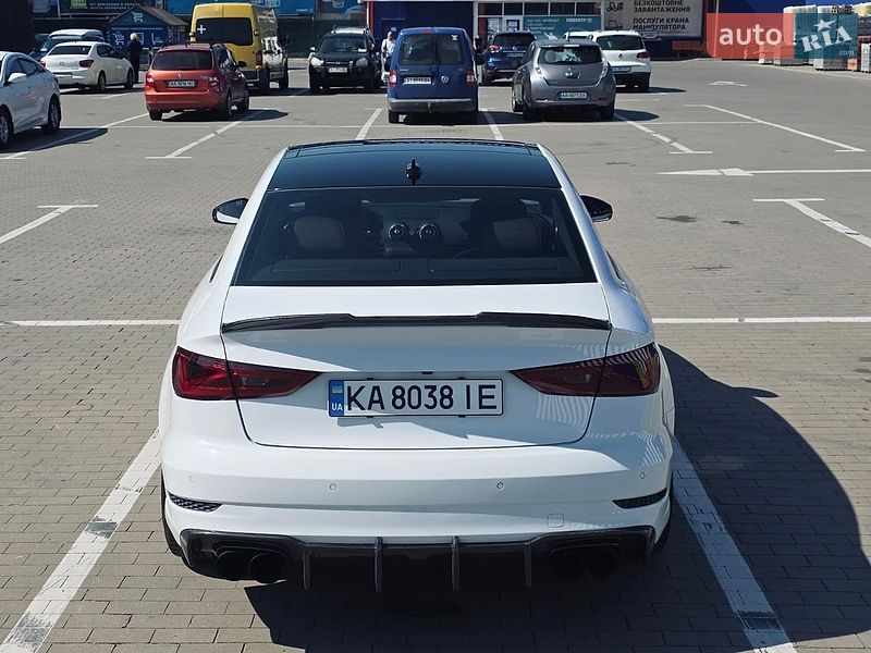 Седан Audi A3 2015 в Киеве