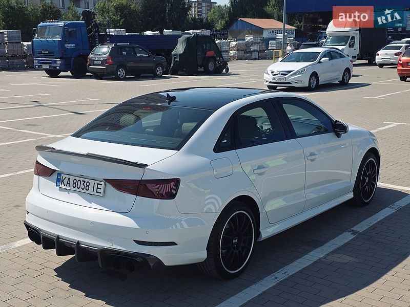 Седан Audi A3 2015 в Киеве