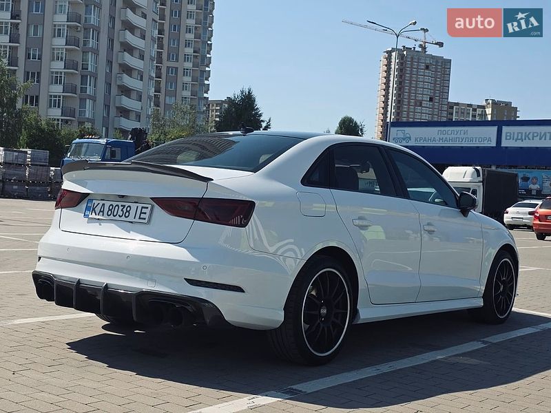Седан Audi A3 2015 в Киеве