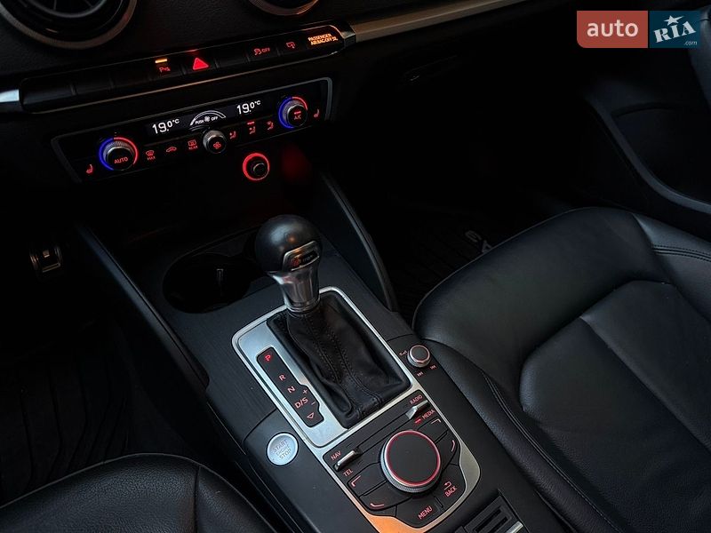 Седан Audi A3 2015 в Києві