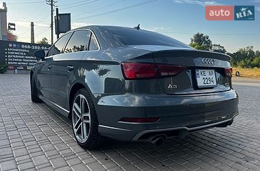 Седан Audi A3 2016 в Кривом Роге