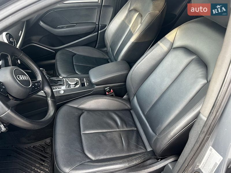 Седан Audi A3 2016 в Кривом Роге