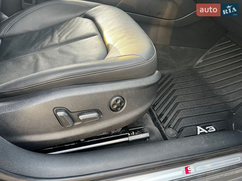 Седан Audi A3 2016 в Кривом Роге