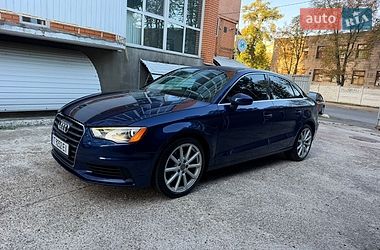 Седан Audi A3 2014 в Чернигове