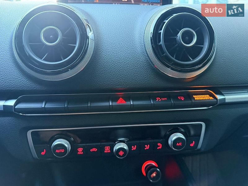 Седан Audi A3 2014 в Чернигове