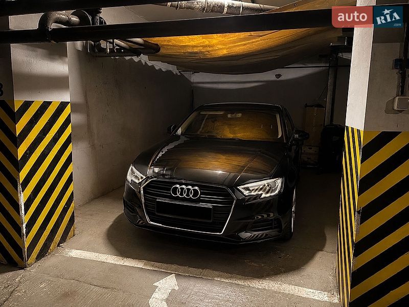 Седан Audi A3 2015 в Києві