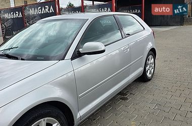 Хетчбек Audi A3 2011 в Чернівцях