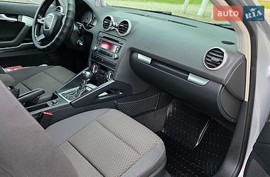 Хетчбек Audi A3 2011 в Чернівцях