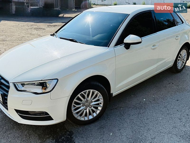 Хетчбек Audi A3 2014 в Павлограді
