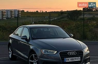 Седан Audi A3 2016 в Рівному