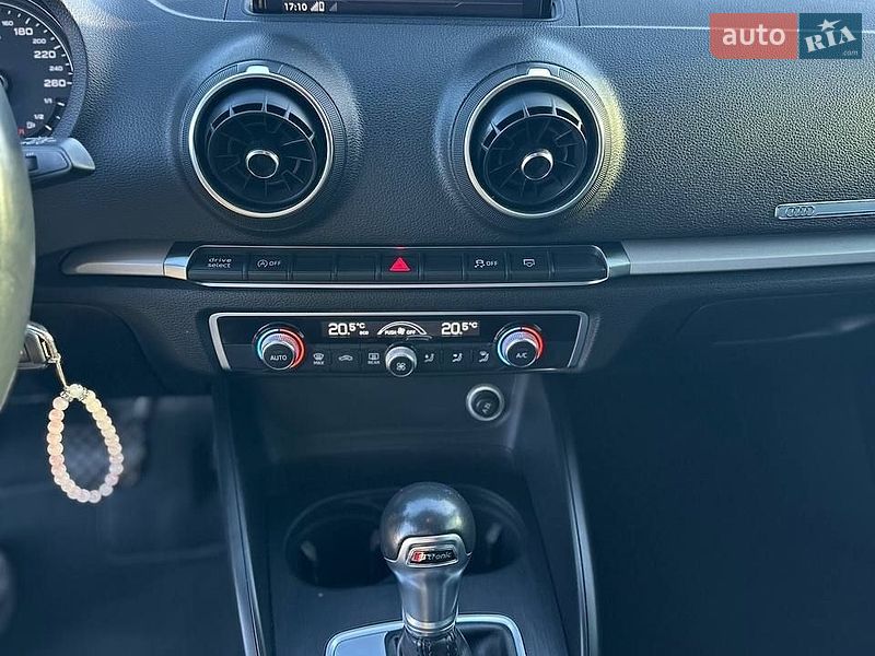 Хетчбек Audi A3 2017 в Харкові