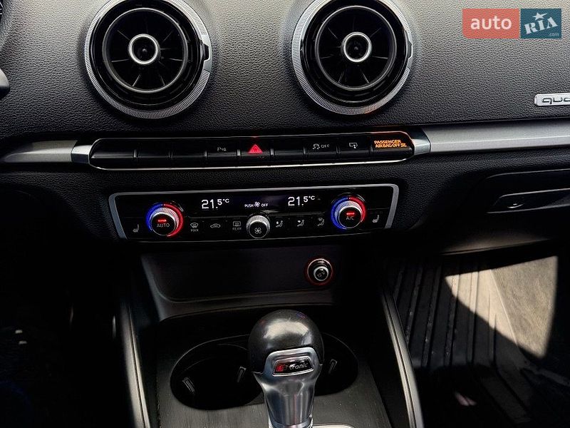 Седан Audi A3 2015 в Тернополе