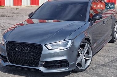 Седан Audi A3 2015 в Харькове
