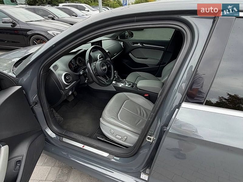 Седан Audi A3 2016 в Львові