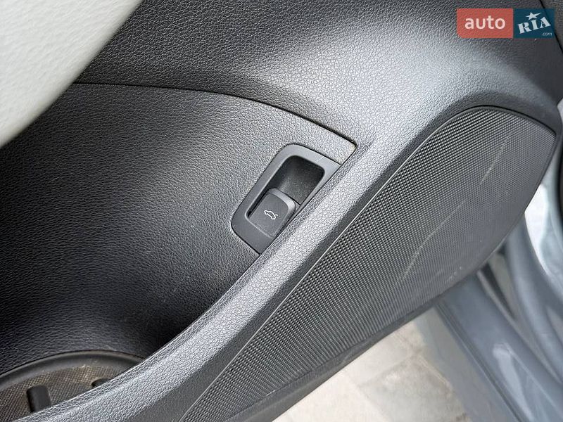 Седан Audi A3 2016 в Львові