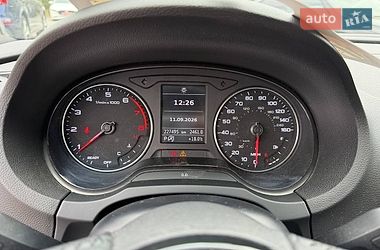 Седан Audi A3 2016 в Львові