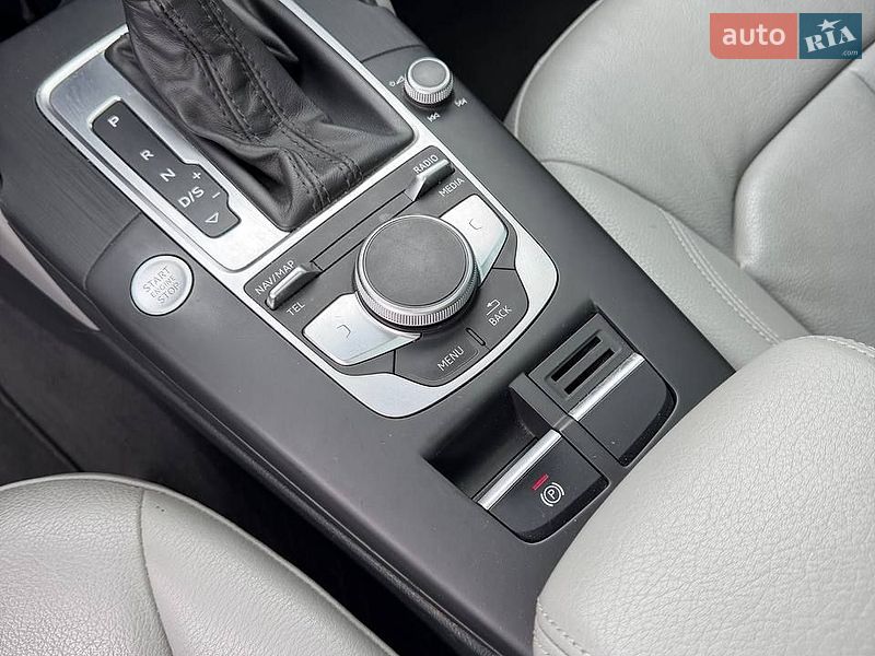 Седан Audi A3 2016 в Львові