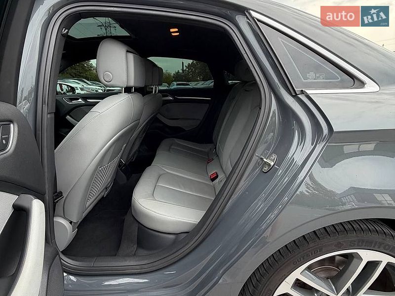 Седан Audi A3 2016 в Львові