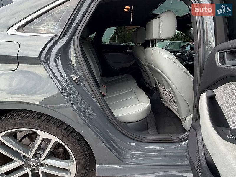 Седан Audi A3 2016 в Львові