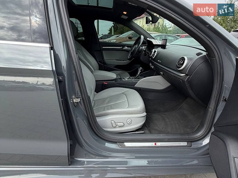 Седан Audi A3 2016 в Львові