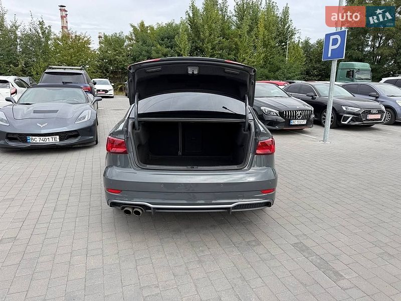 Седан Audi A3 2016 в Львові