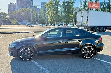 Седан Audi A3 2015 в Києві