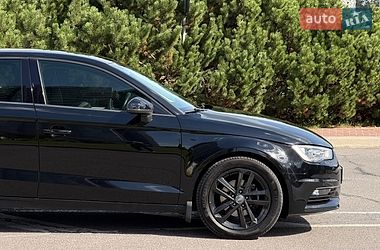 Седан Audi A3 2015 в Києві