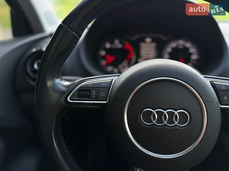 Седан Audi A3 2015 в Києві