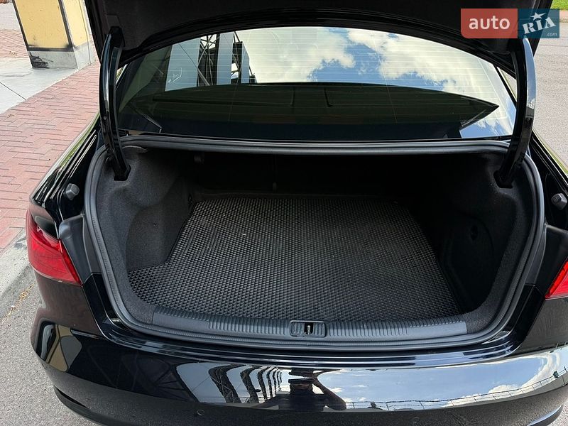Седан Audi A3 2015 в Києві