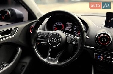 Седан Audi A3 2016 в Києві
