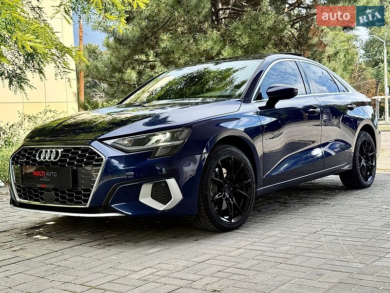 Седан Audi A3 2022 в Днепре