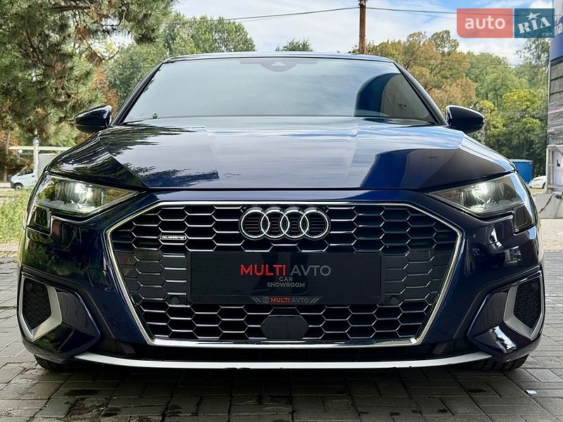 Седан Audi A3 2022 в Днепре