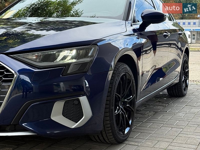 Седан Audi A3 2022 в Днепре