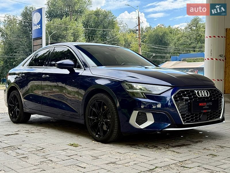 Седан Audi A3 2022 в Днепре