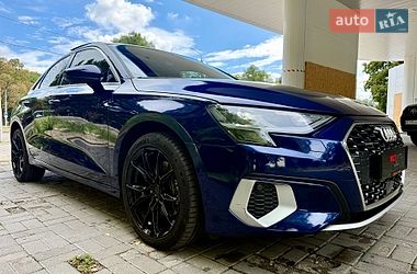 Седан Audi A3 2022 в Днепре