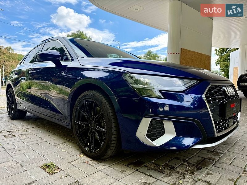 Седан Audi A3 2022 в Днепре