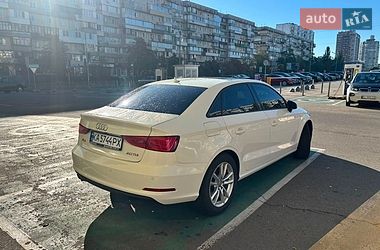 Седан Audi A3 2014 в Киеве