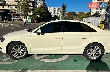 Седан Audi A3 2014 в Киеве