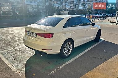 Седан Audi A3 2014 в Киеве