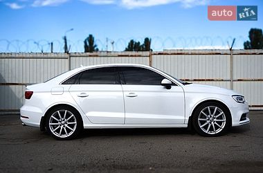 Седан Audi A3 2016 в Києві
