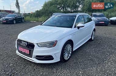 Хэтчбек Audi A3 2016 в Луцке