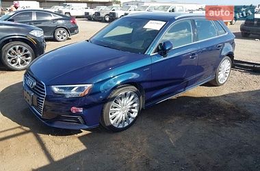 Хетчбек Audi A3 2017 в Львові