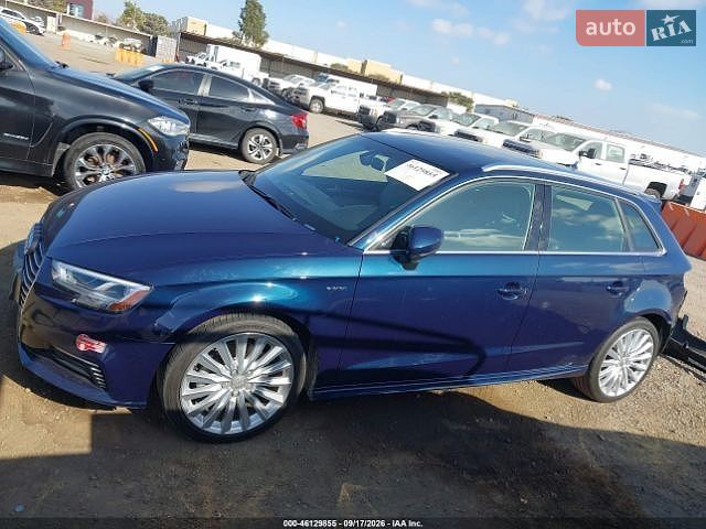 Хетчбек Audi A3 2017 в Львові