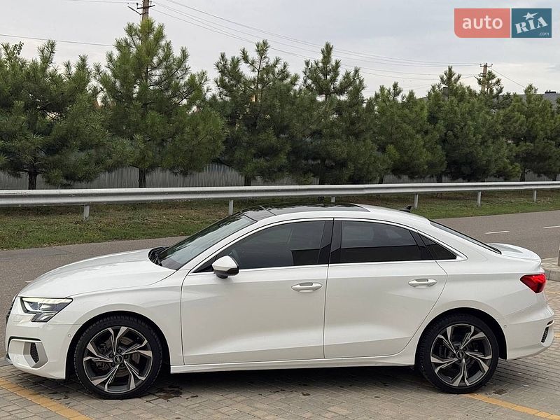 Седан Audi A3 2022 в Одессе