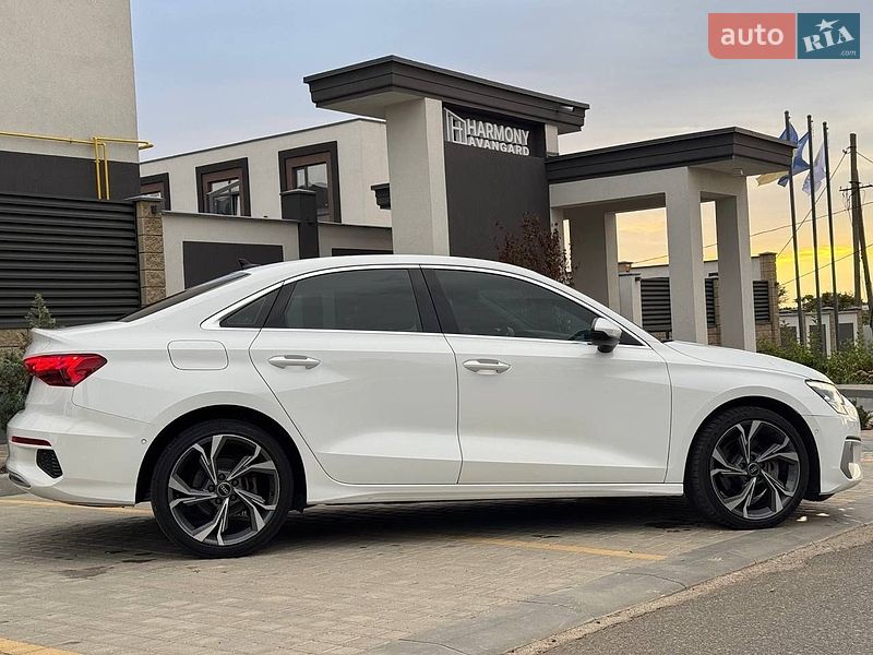 Седан Audi A3 2022 в Одессе